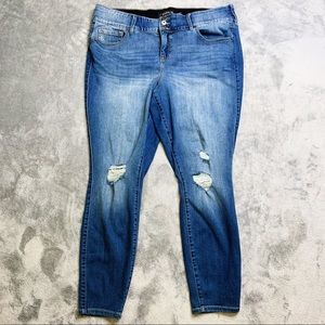 SOLD Torrid Size 20R High-Rise Distressed Jeggings